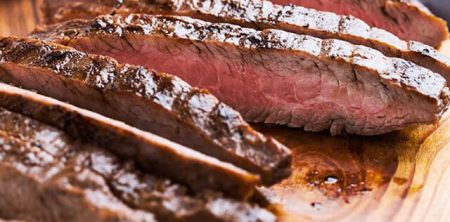 Сочна, ароматична и со крцкава кора јунешка кртина